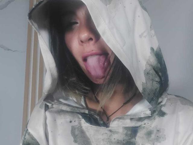 LoreanaAdams - Live porn &amp; sex cam - 24799245