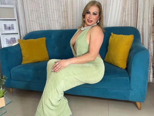 MisseScarleth - Live porn &amp; sex cam - 24799861
