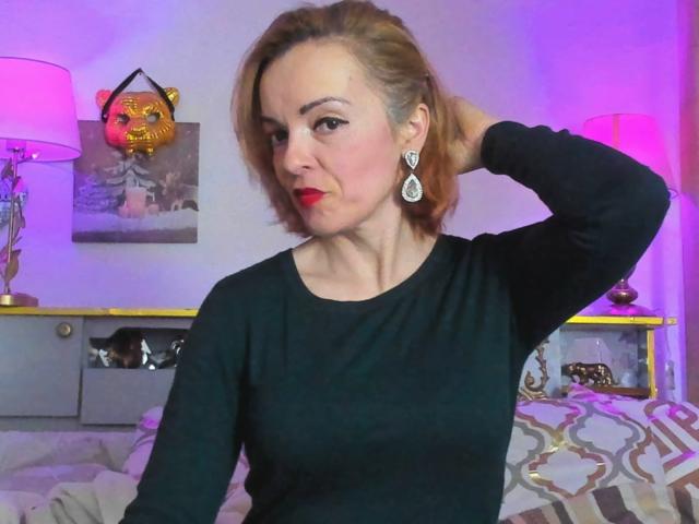 KateRouge - Live Sex Cam - 24803577