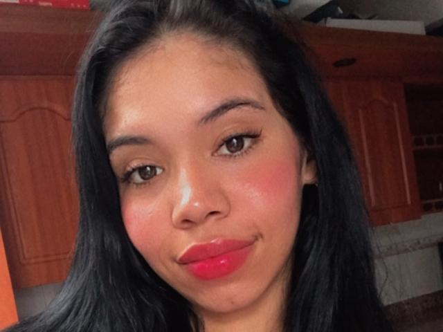 EmaGarces - Live sex cam - 24807645