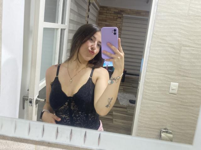 KatiaRogers - Live sexe cam - 24807677