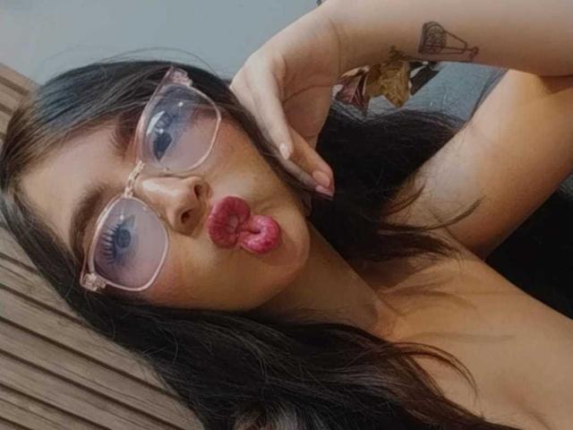 EvaMcAllister - Live porn &amp; sex cam - 24809801