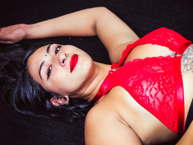 ZaraBeicker - Live porn &amp; sex cam - 24810093