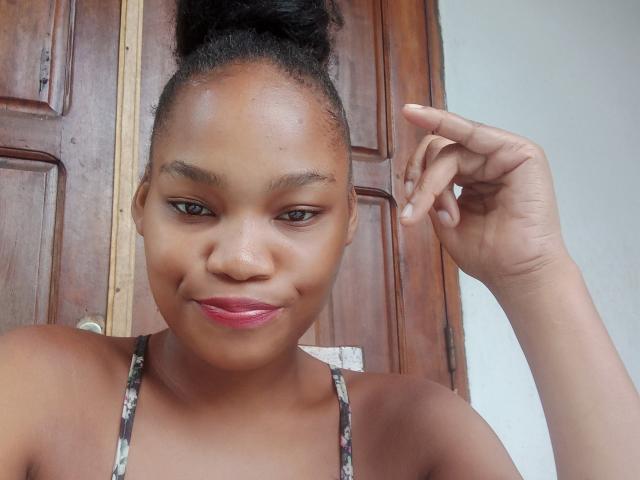 MissBloom - Live porn &amp; sex cam - 24810297