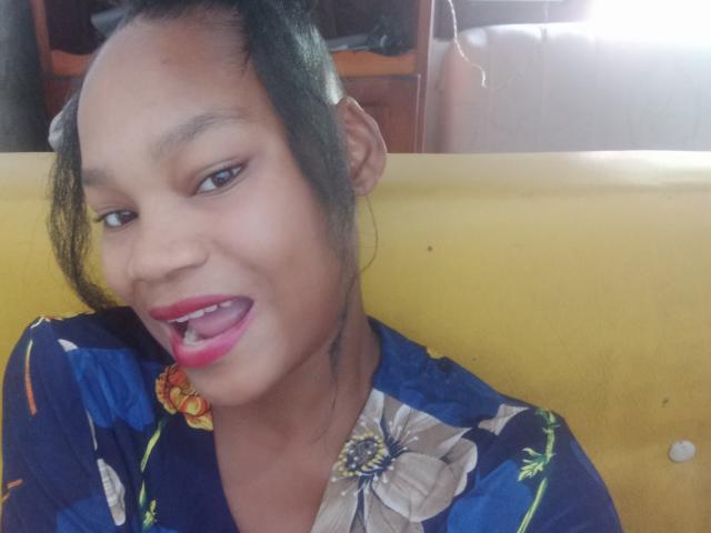 MissBloom - Sexe cam en vivo - 24810353