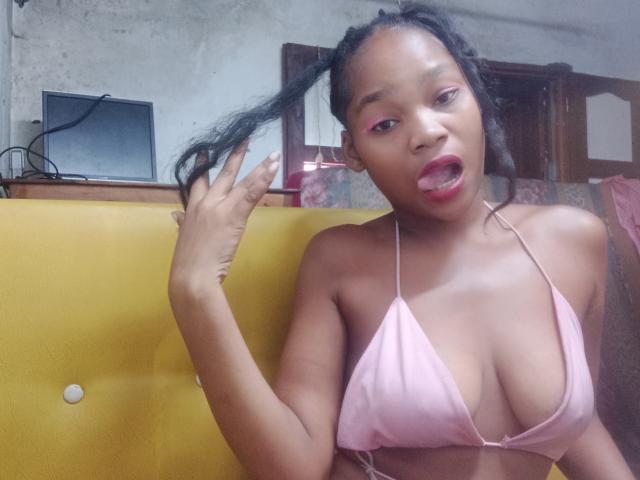 MissBloom - Camera khiêu dâm &amp; quyến rũ trực tiếp - 24810481