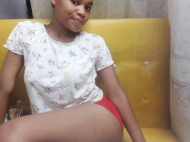 MissBloom - Sexe cam en vivo - 24810489