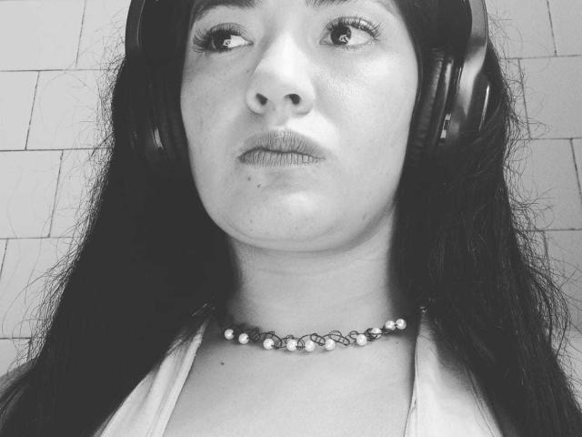 ArianithaXox - Live porn &amp; sex cam - 24811585