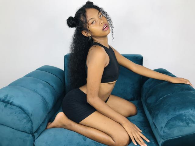 Saloma - Live porn &amp; sex cam - 24814201