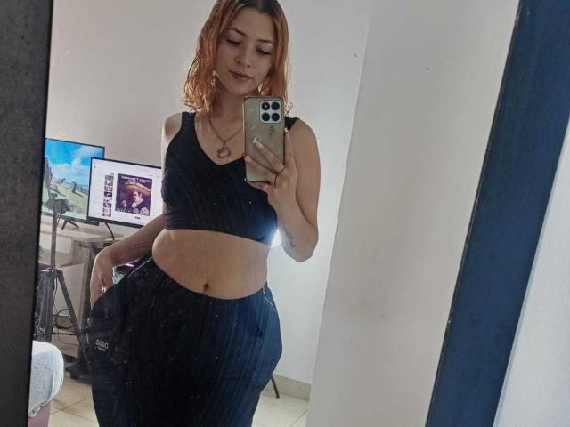 SamanthaCollen - Live Sex Cam - 24819057
