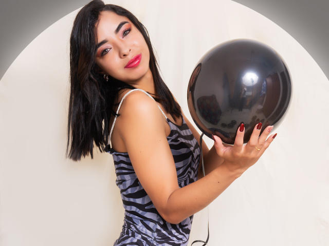 IsabellaLins - Live Sex Cam - 24822361