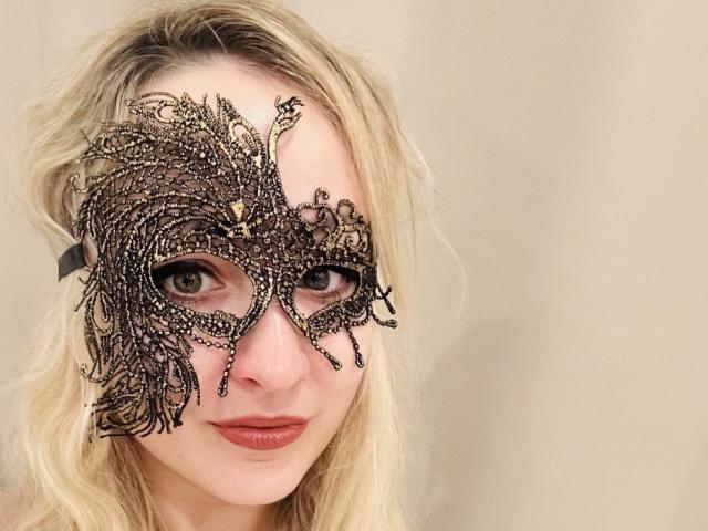 MargoHorney - Camera khiêu dâm &amp; quyến rũ trực tiếp - 24823777