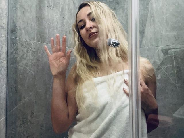 MargoHorney - Camera khiêu dâm &amp; quyến rũ trực tiếp - 24823789