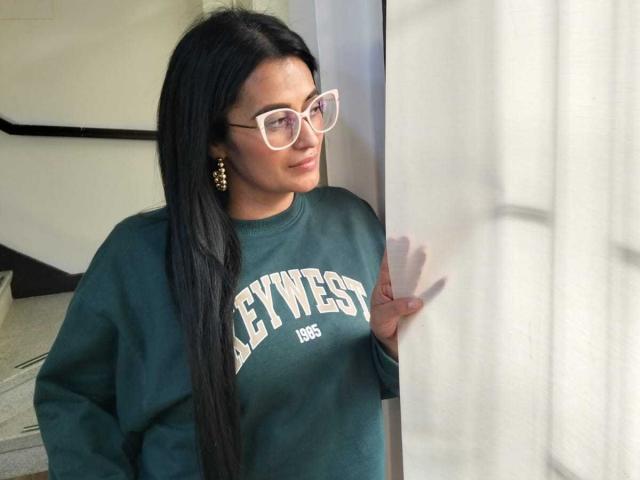 BriaVolkova - Camera khiêu dâm &amp; quyến rũ trực tiếp - 24826137