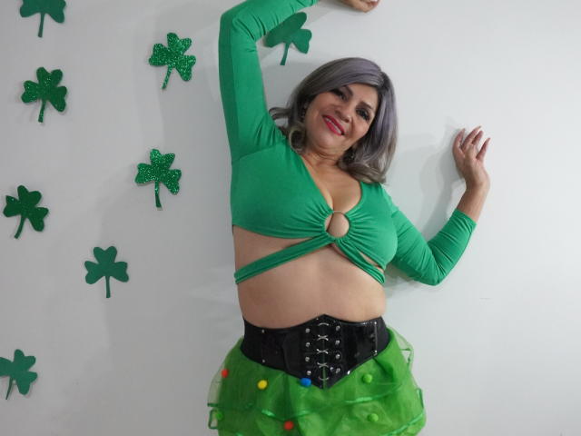 CelesteLincon - Live porn &amp; sex cam - 24831577