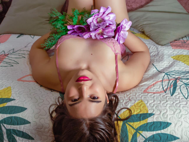 YennyToamson - Live porn &amp; sex cam - 24834389