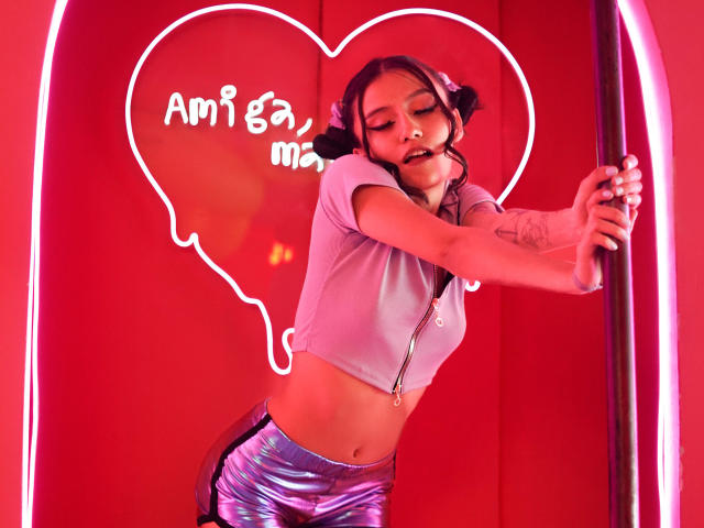 EviieGothel - Porno na żywo i seks kamera - 24842325