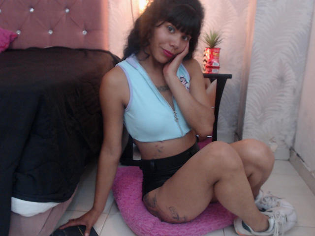 StormyWetsBluk - Live porn &amp; sex cam - 24842789