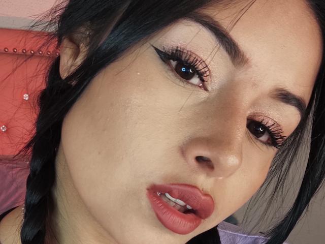 EmilyVv - Live porn &amp; sex cam - 24845777