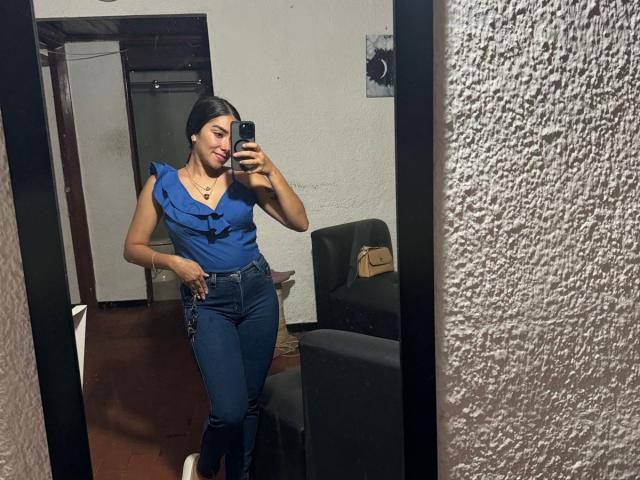 SharonKlart - Live Sex Cam - 24847561