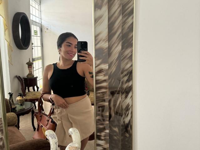 SharonKlart - Élő pornó és szexkamera - 24847585