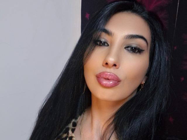 BrunetteBabe69 - Live porn &amp; sex cam - 24847841