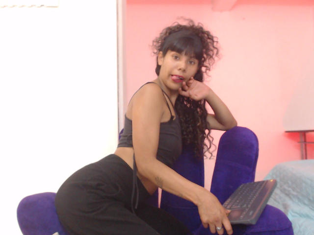 StormyWetsBluk - Live porn &amp; sex cam - 24854869