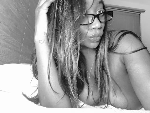 EllenWaris - Live porn &amp; sex cam - 24855193