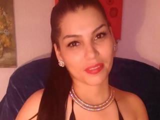 VanessaRubby - Video chat xXx with this White College hotties 