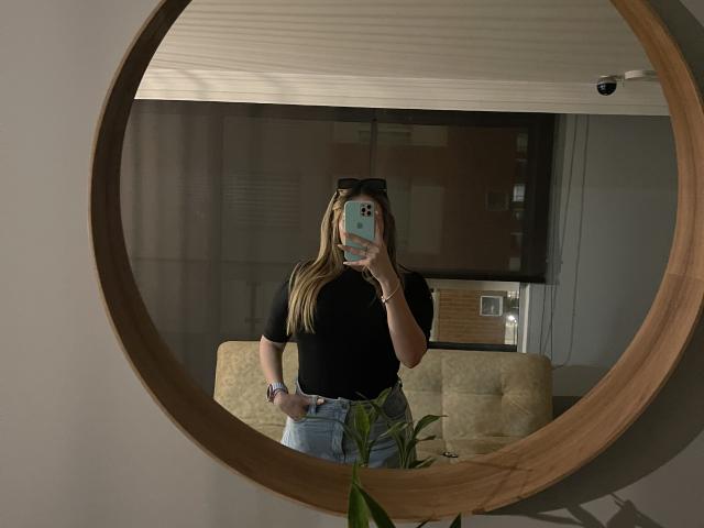 JennyLawry - Live porno og sexkamera - 24859377