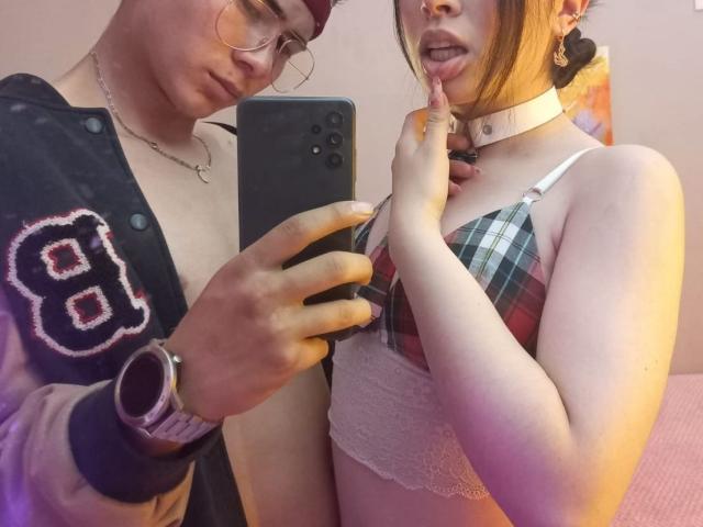 NoahAndRose - Live sex cam - 24866977