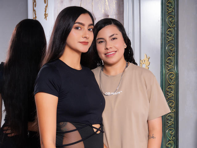 EmiliaAndNoah - Live porn &amp; sex cam - 24867321