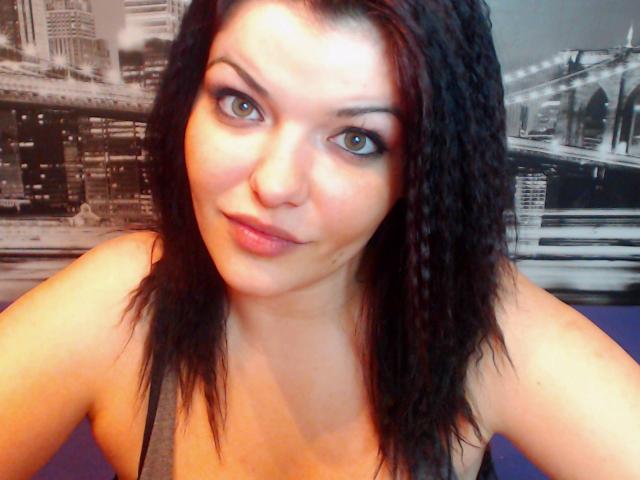 Bllaze - Live porn &amp; sex cam - 2486742