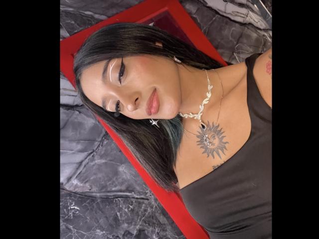 SalomeMille - Live sex cam - 24870201