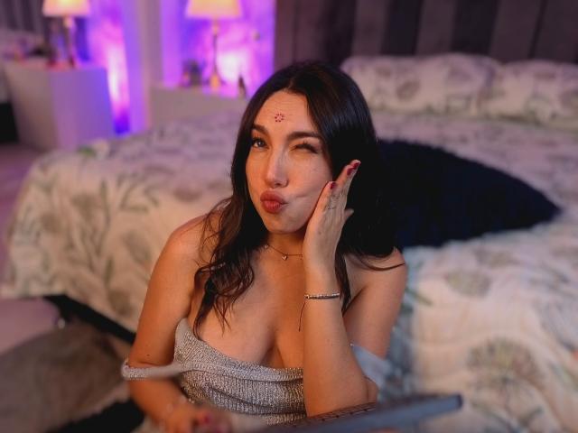 MiaReed - פורנו בשידור חי ומצלמת סקס - 24872365