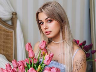 LaraMoss - Live porn &amp; sex cam - 24874985