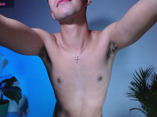 OliverHot69 - Live porn &amp; sex cam - 24878973