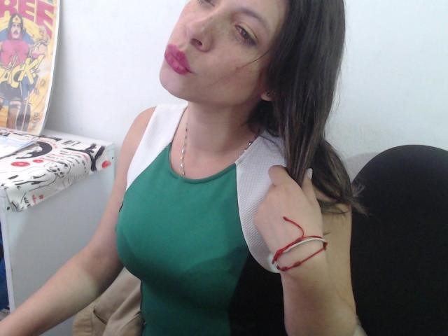 LinaRoses - Sexe cam en vivo - 24881901