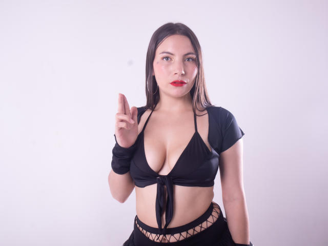 EmelyAvery69 - Live porn &amp; sex cam - 24884741