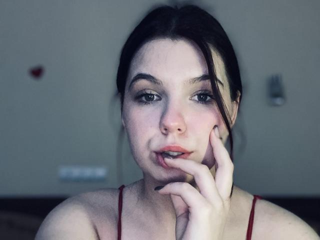 Khaleessi - Live porn &amp; sex cam - 24885913