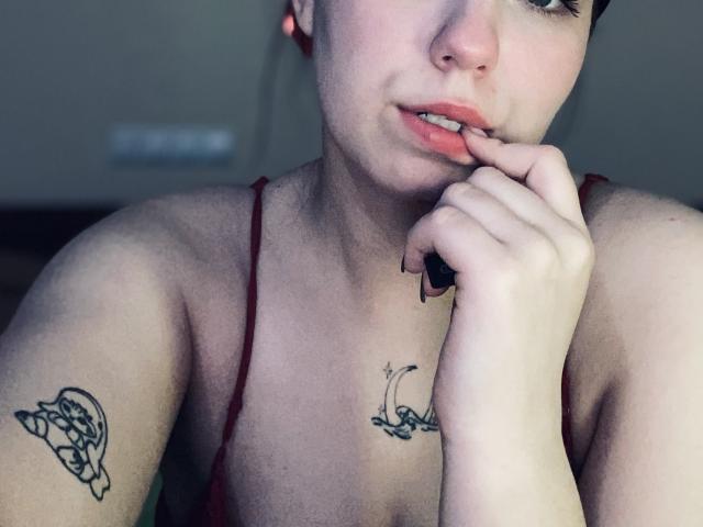 Khaleessi - Live porn &amp; sex cam - 24885961