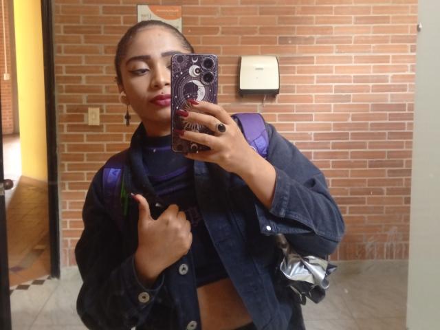 MeganWlliams - Live sexe cam - 24886837