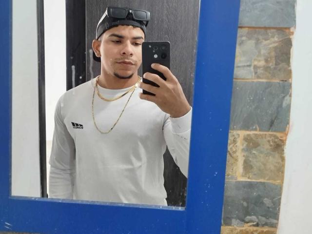 HarrinsonHairy - Sexe cam en vivo - 24890481