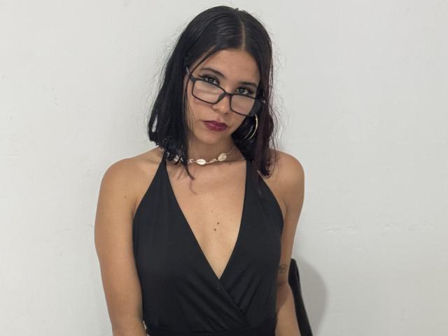 LaiaBennett - Live porn &amp; sex cam - 24894709