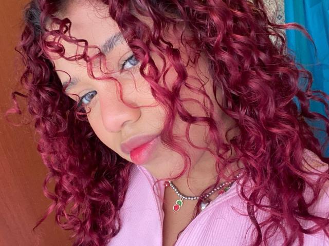 KathaleyaToms - сексуальная веб-камера в реальном времени - 24897413