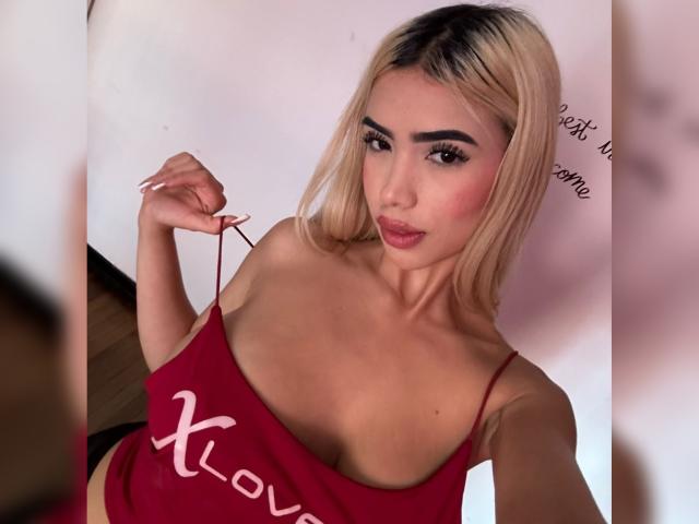 ChristieGarci - Live sexe cam - 24902925