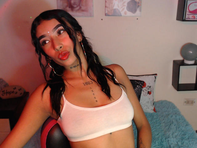 MaddyParker - Live porn &amp; sex cam - 24906201