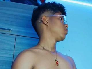 AntonyMoretti - Live porn &amp; sex cam - 24908169