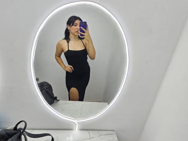 KatyGreyy - Camera khiêu dâm &amp; quyến rũ trực tiếp - 24910217