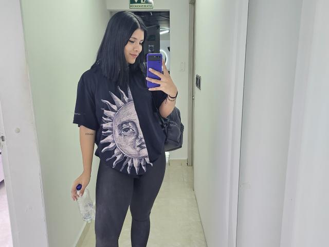 KatyGreyy - Élő pornó és szexkamera - 24912493